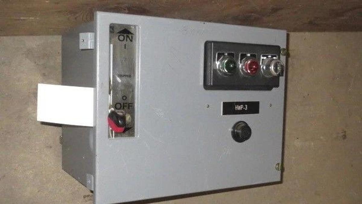 Used SQUARE D 12" MCC BUCKET 7 AMP FHP BREAKER 480 VAC W/ NEMA SIZE 1 STARTER