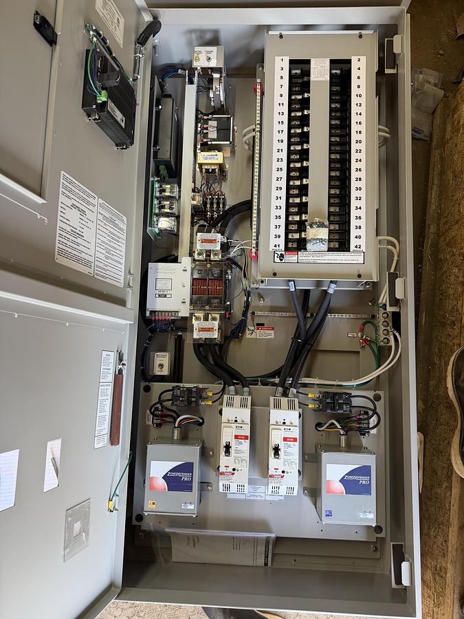 Used CARRIER EVERGREEN / AQUAEDGE CHILLER VFD PANEL 19XVR0414201 41LR4160