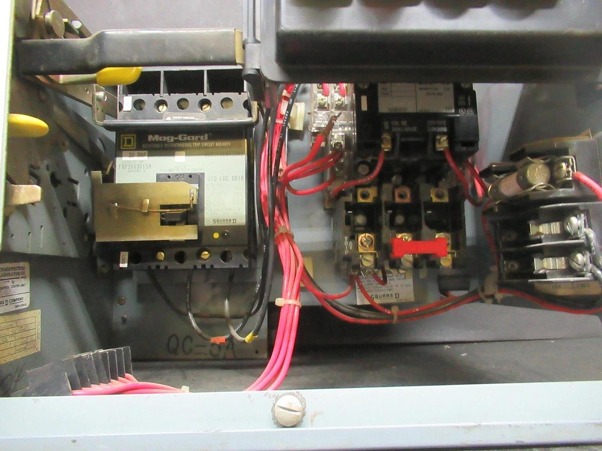 Used SQUARE D 30 AMP MOTOR CONTROL BUCKET MODEL 5 NEMA SIZE 1 STARTER COMBINATION
