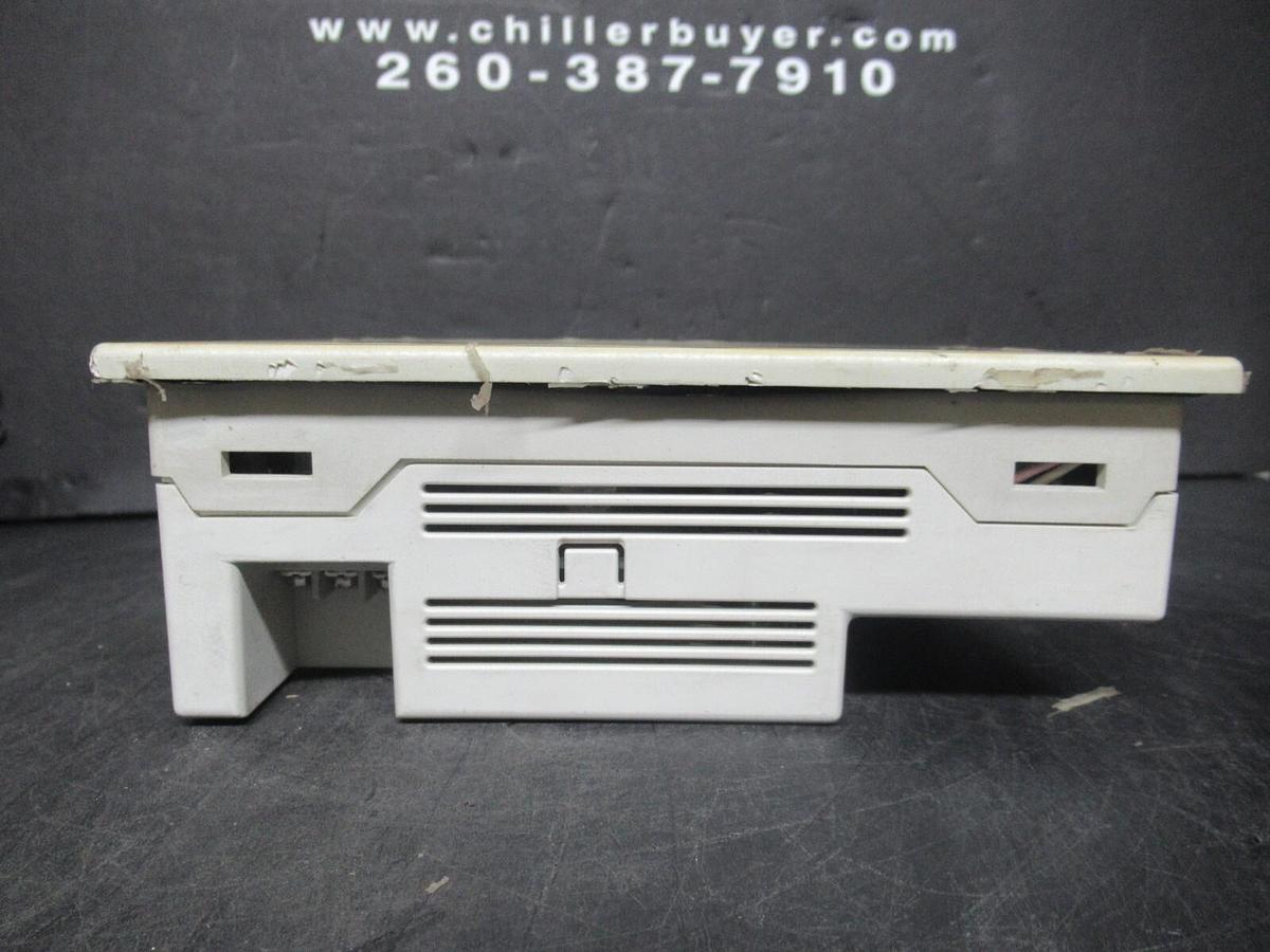 Used MITSUBISHI GRAPHIC OPERATIONAL TERMINAL TOUCH SCREEN F940G0T-LWD-E 24 VDC 390 MA