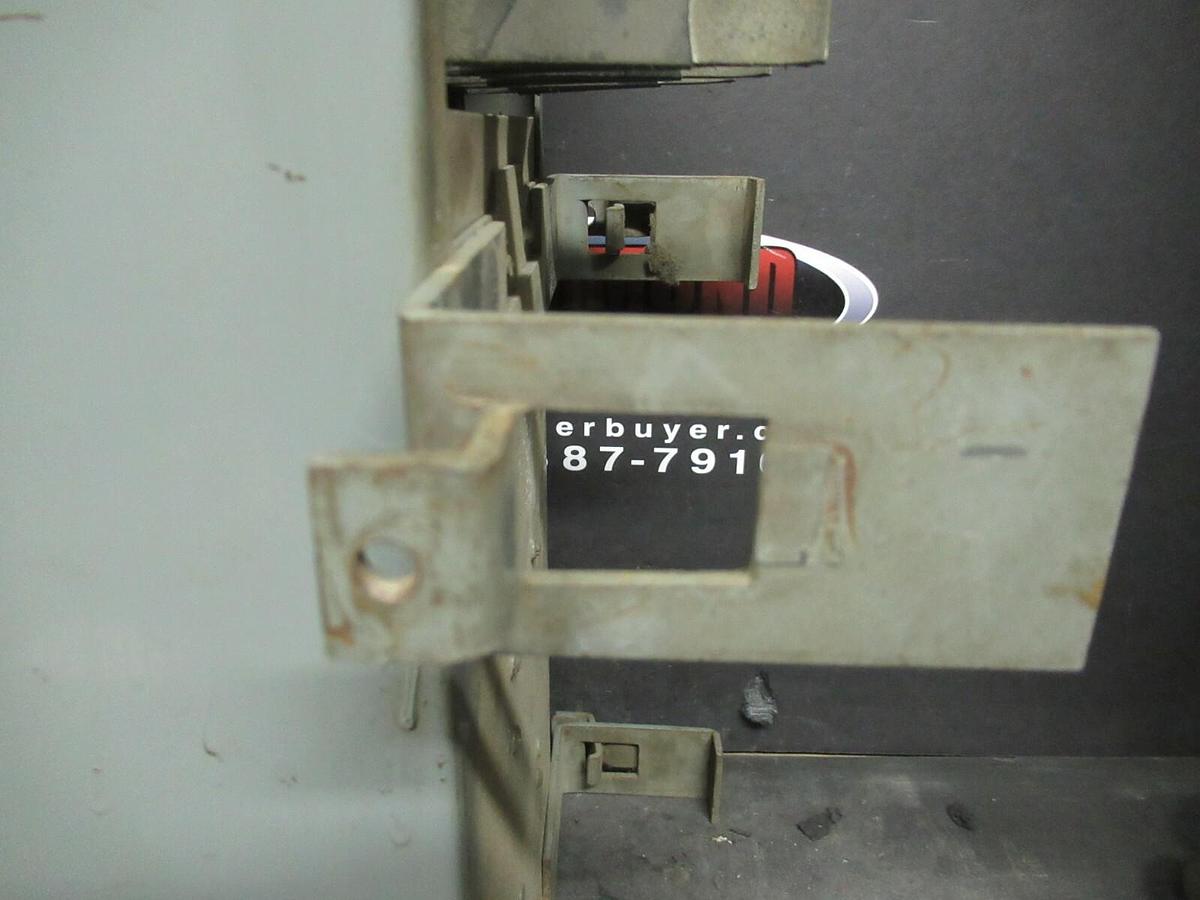 Used WESTINGHOUSE COP 30 AMP 240V FUSIBLE BUSS BUS PLUG STYLE 454D339G03 TAP