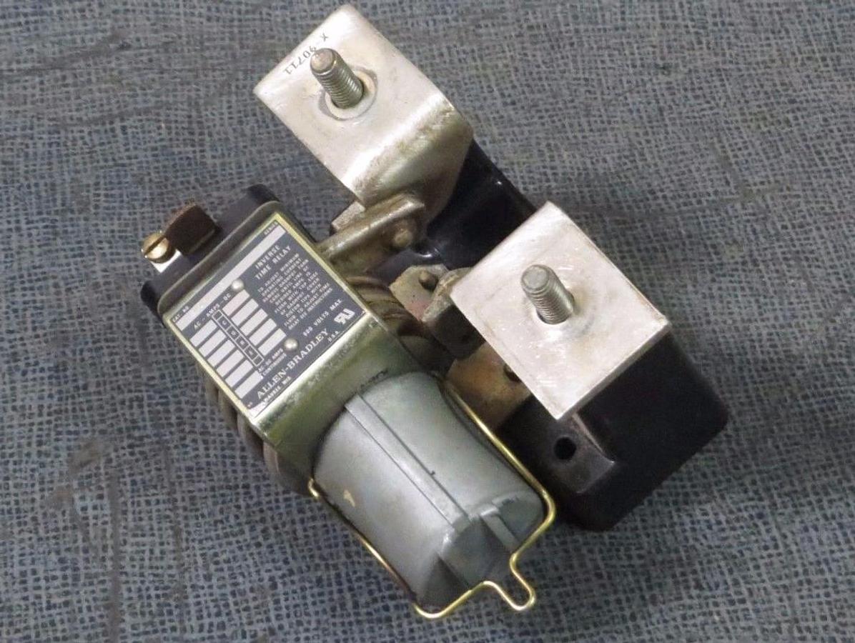 Used ALLEN BRADLEY INVERSE TIME RELAY # 810-NX48 SER B -- AC-DC 600V