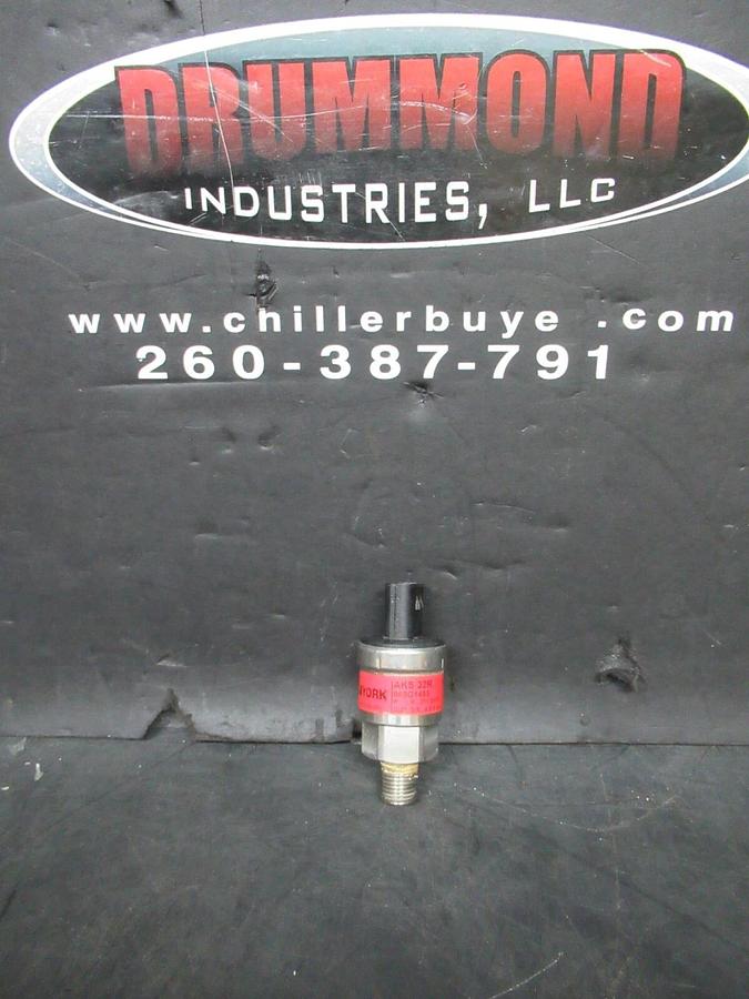 Used YORK PRESSURE TRANSDUCER 0225-28678 AKS-32R 060G1485 5 VDC 300 PSIS