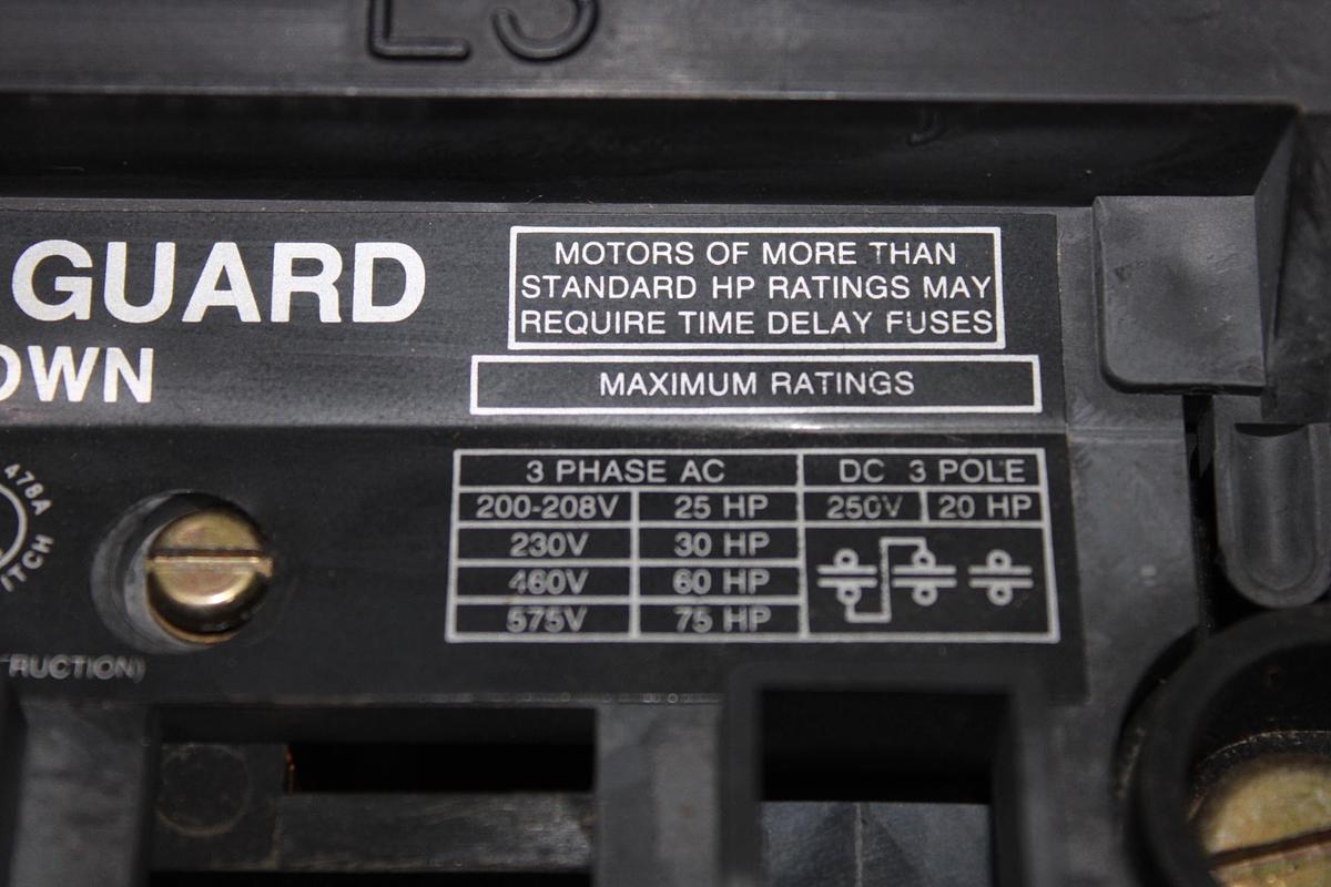Used EAGLE SIGNAL TIME DELAY RELAY BRE9A6 120 VAC 0-30 MINUTE DELAY
