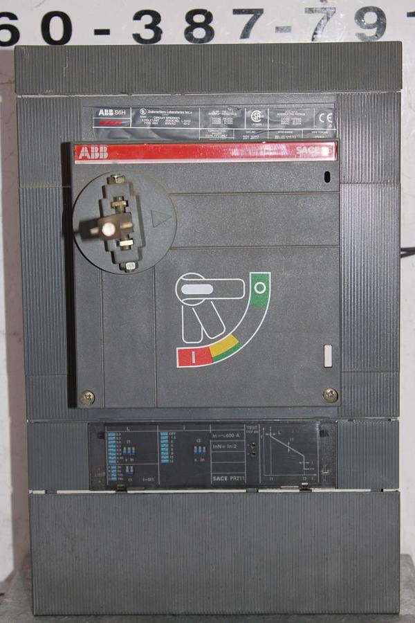 Used ABB CIRCUIT BREAKER SACE S6 S6H 600 AMP 3-POLE 600 VOLT W/ AUX SWITCH