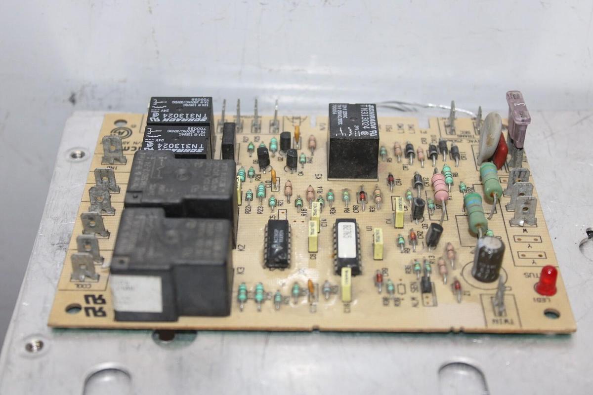 Used ICM FURNACE CONTROL CIRCUIT BOARD AB1001-2 PCB305 **WARRANTY INCLUDED**