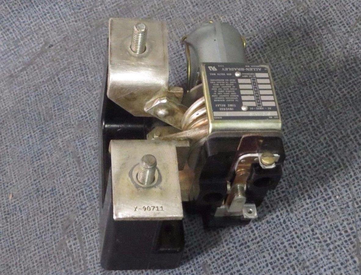 Used ALLEN BRADLEY INVERSE TIME RELAY # 810-NX48 SER B -- AC-DC 600V