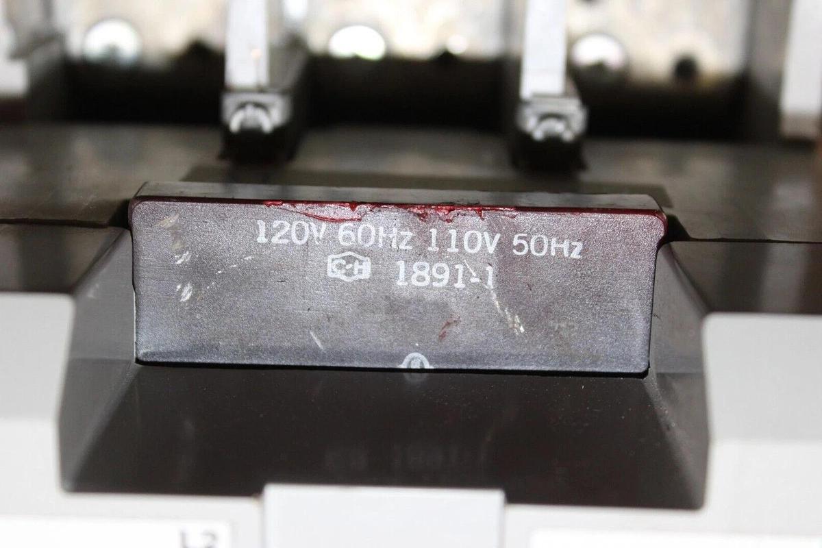 Used CUTLER HAMMER C25KNE3300 300 AMP 600 VAC 3-POLE 3-PHASE COIL: 120V