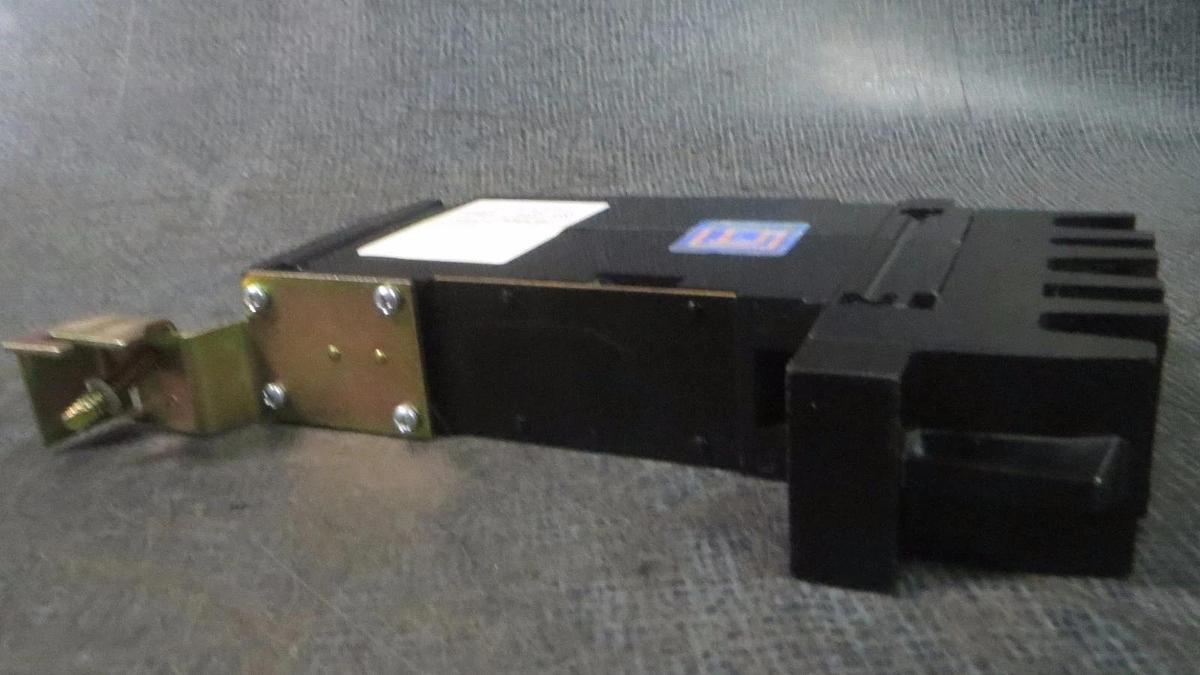 *NEW SURPLUS* SQUARE D I-LINE CIRCUIT BREAKER FH16020B 20 AMP 1-POLE 277 VAC