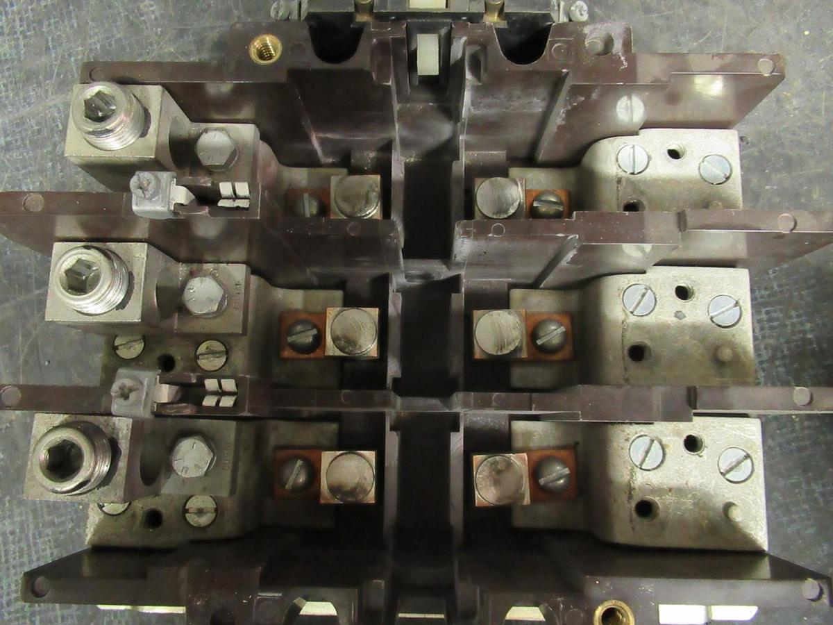 Used CUTLER-HAMMER CONTACTOR C832KN9 200A 600V 3-PHASE 3-POLE COIL: 120V