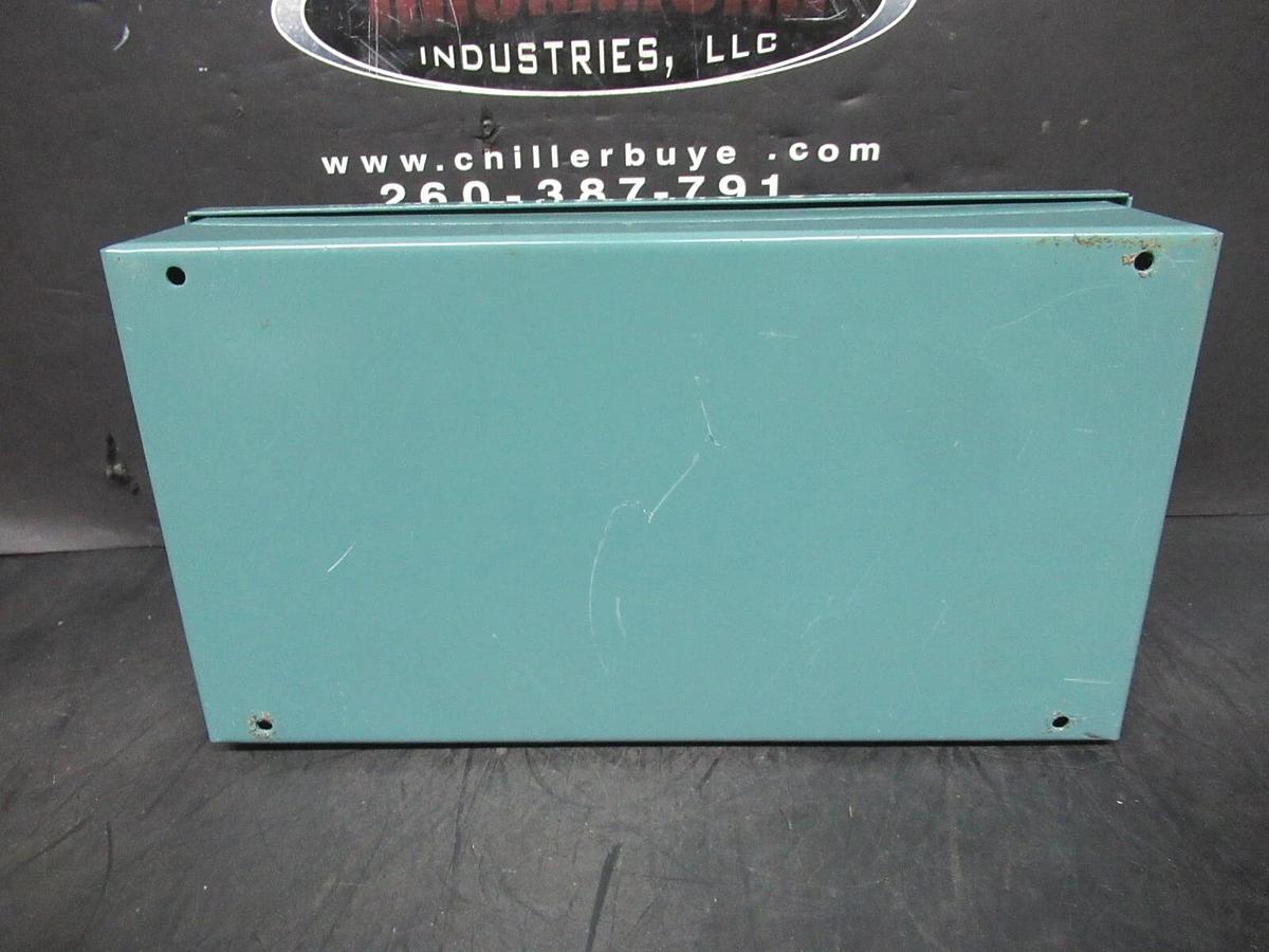 Used YORK INTEGRATED SYSTEMS NETWORK II MICROGATEWAY 371-02592-101 110 VOLT 20 VA