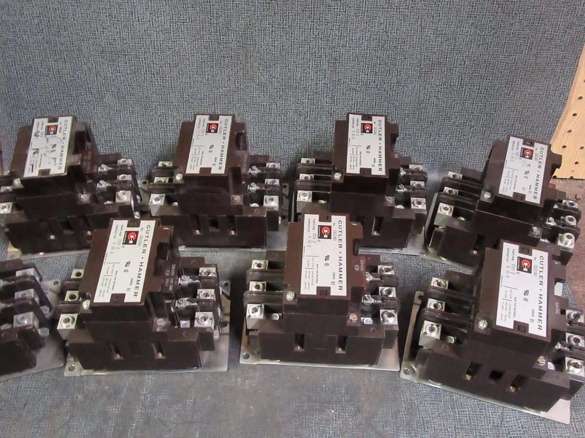 Used (1) CUTLER HAMMER CONTACTOR 120 AMP 600 VAC 3 PHASE 110-120V COIL MODEL: C832JN3