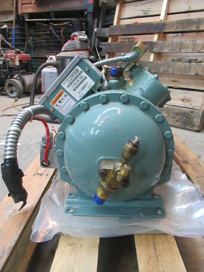 Used CARLYLE SEMI-HERMETIC REFRIGERANT RECIPROCATING COMPRESSOR 06DF3132AA3600