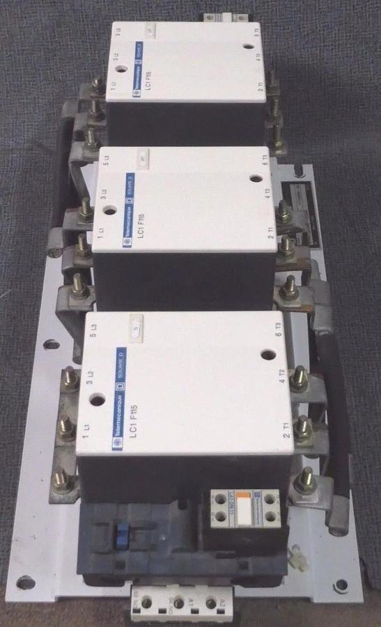 Used SQUARE D CARRIER CHILLER STARTER UNIT 30GX400749 110 VAC COIL LC1F115