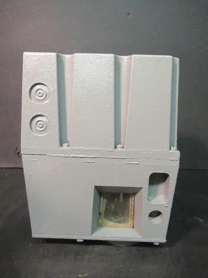 Used HONEYWELL FLUID POWER GAS VALVE V4055A10313 120 VAC 0.33 AMP G-LP GAS 75 PSI