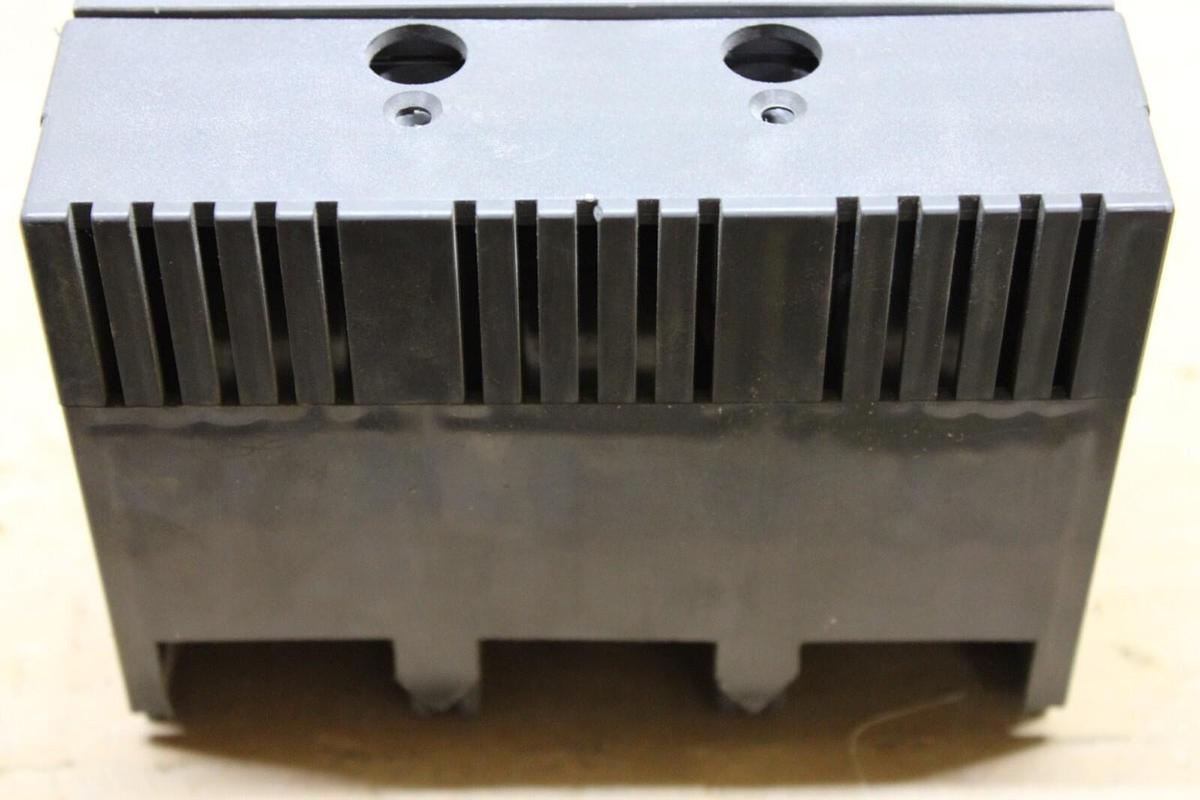 Used GE SPECTRA RMS CIRCUIT BREAKER SGDA32AT0400 400 AMP 240 VAC 3-POLE **WARRANTY**