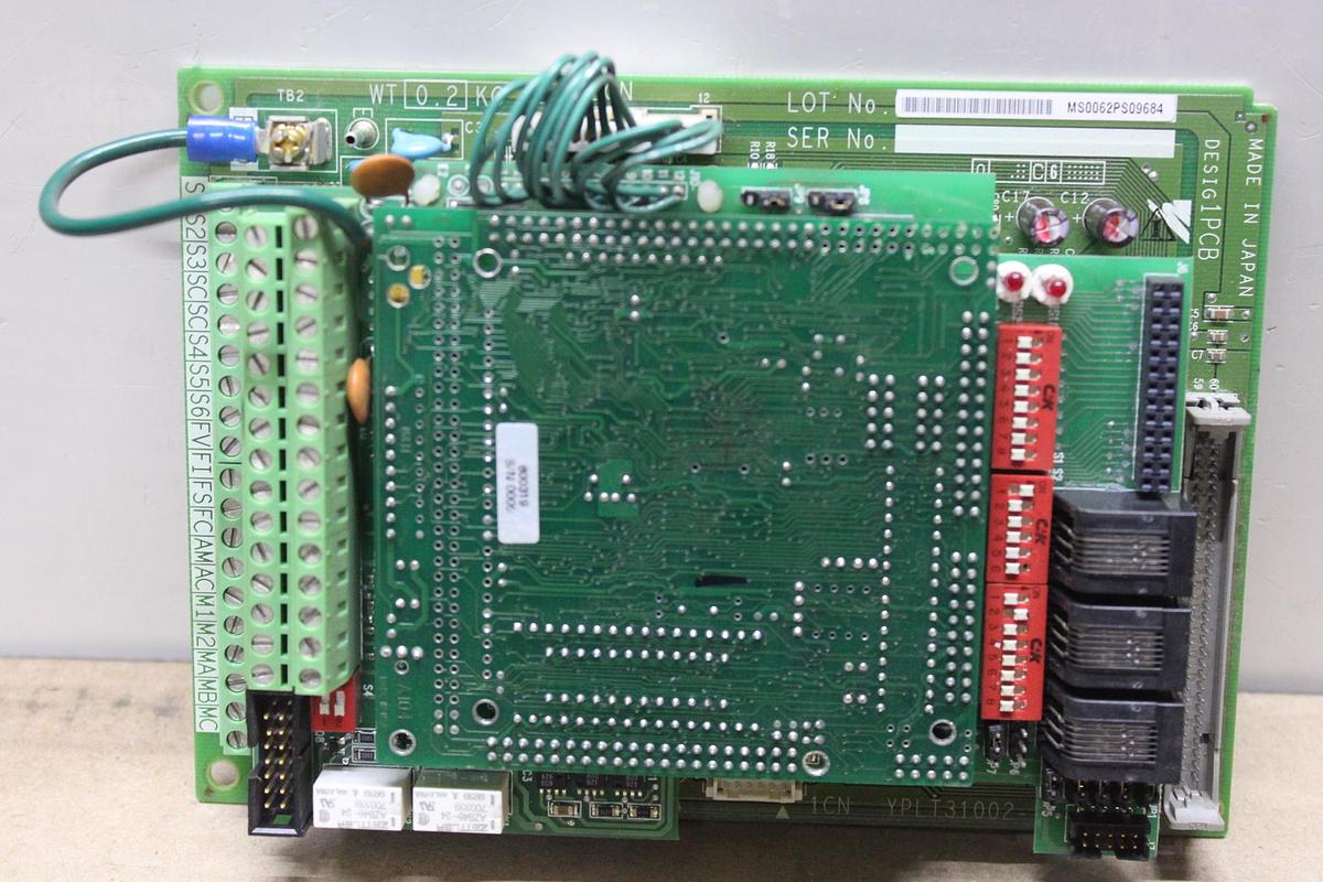 Used CARRIER CONTROL CIRCUIT BOARD CEPL130415-02 PD4-EXV 32GB-500-422-EE