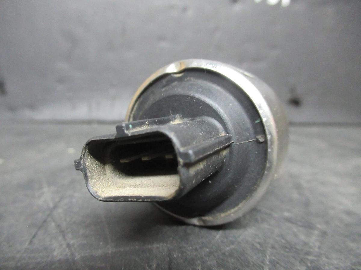 Used YORK DANFOSS PRESSURE TRANSDUCER 025-28678-006 *NO RATING*