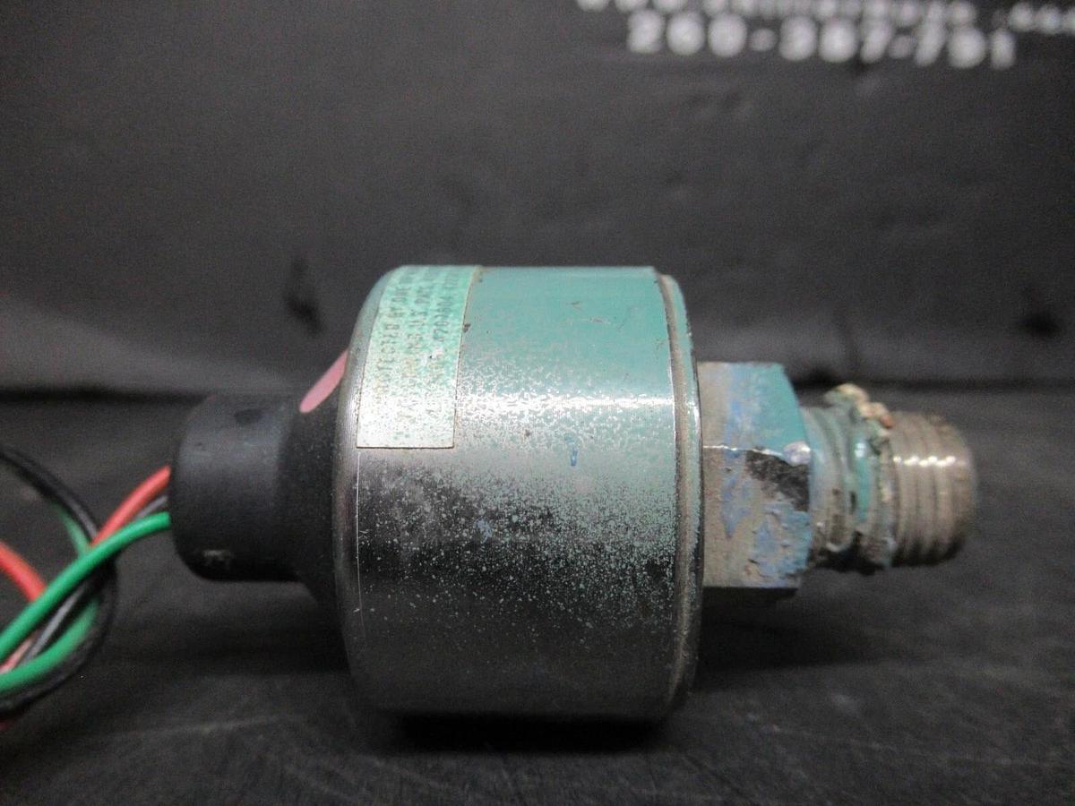 Used YORK PRESSURE TRANSDUCER 025-29151-003 P459-5014-20A *NO RATINGS*
