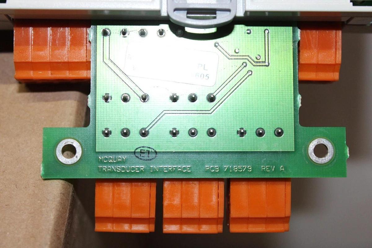 Used DAIKIN CAREL MICROTECH II CHILLER CONTROLLER PCO3DK2BL0 REV. 2.230