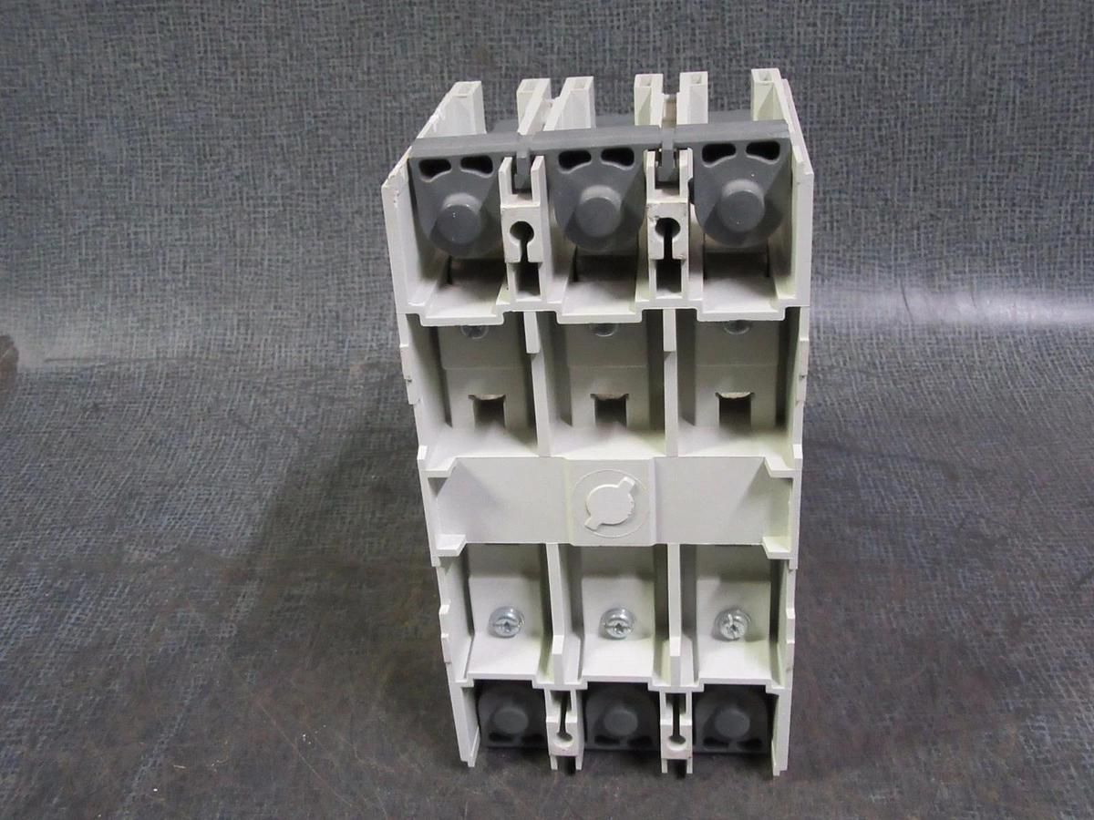 Used YORK ABB CONTACTOR # 024-31891-000 # A145-30  230 AMP 600V 3 PHASE 110-120V COIL
