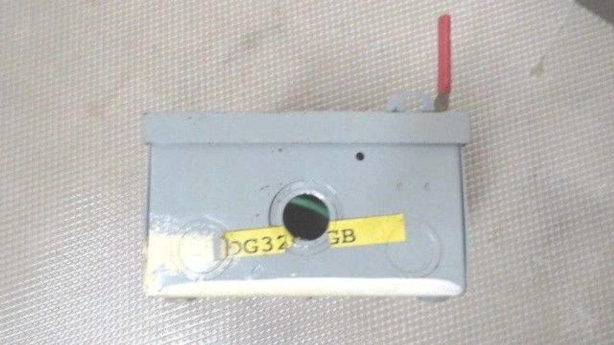 Used CUTLER HAMMER TYPE 1 NON-FUSIBLE SAFETY SWITCH 30 AMP 240 VAC MODEL DG321UGB