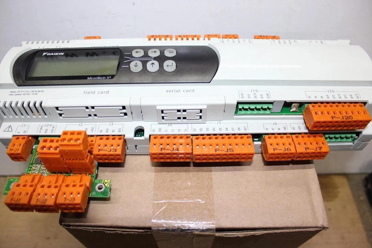 Used DAIKIN CAREL MICROTECH II CHILLER CONTROLLER PCO3DK2BL0 REV. 2.230