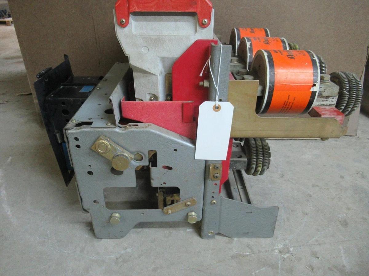 Used ITE POWER CIRCUIT BREAKER K-DON 1600 1600 AMP 600 VOLT *BENT PANEL* *WARRANTY*