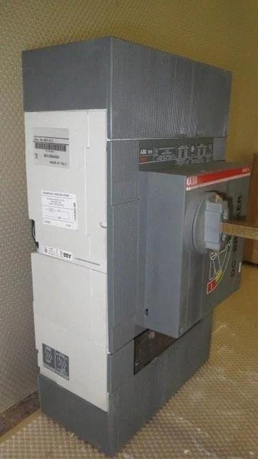 Used ABB D/C BREAKER SACE S6 600 AMP, 600 VAC 500 VDC W/ 600 AMP TRIP, 2 POLE