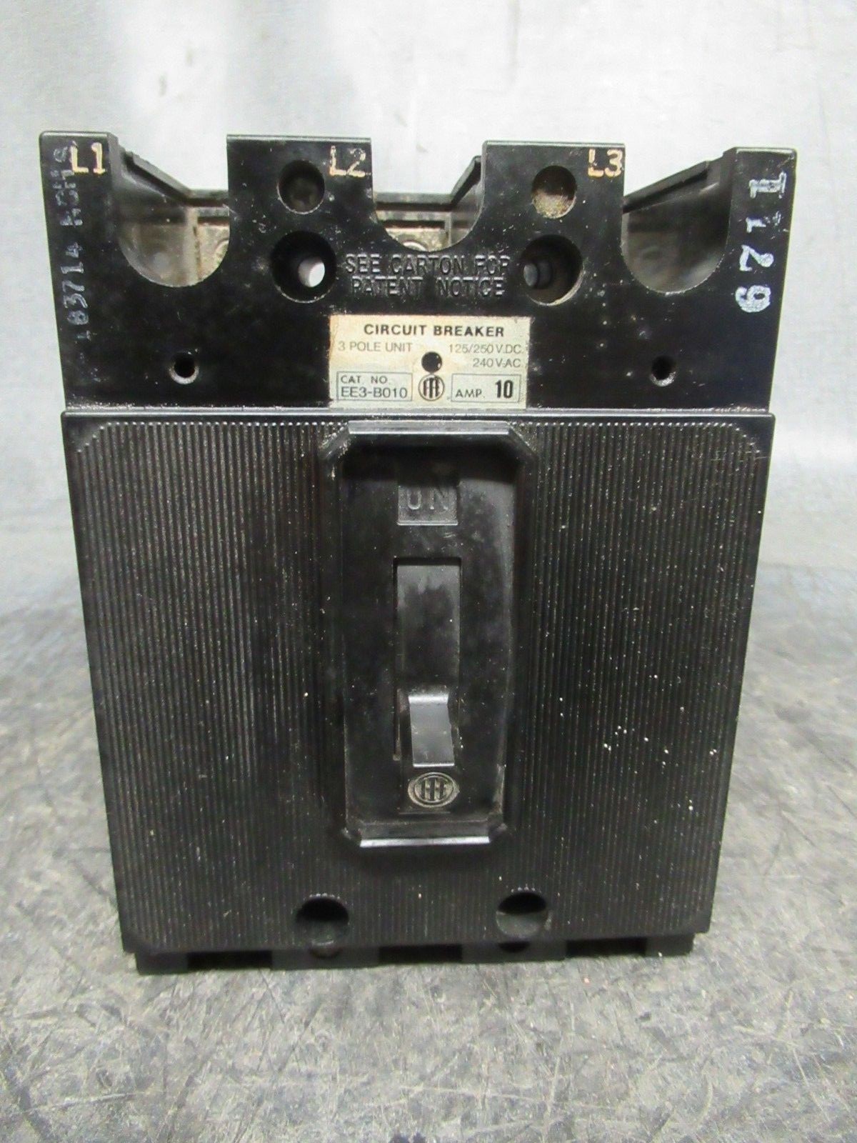 Used 10 AMP ITE BREAKER EE3-B010 240 VAC 3 POLE **WARRANTY INCLUDED**