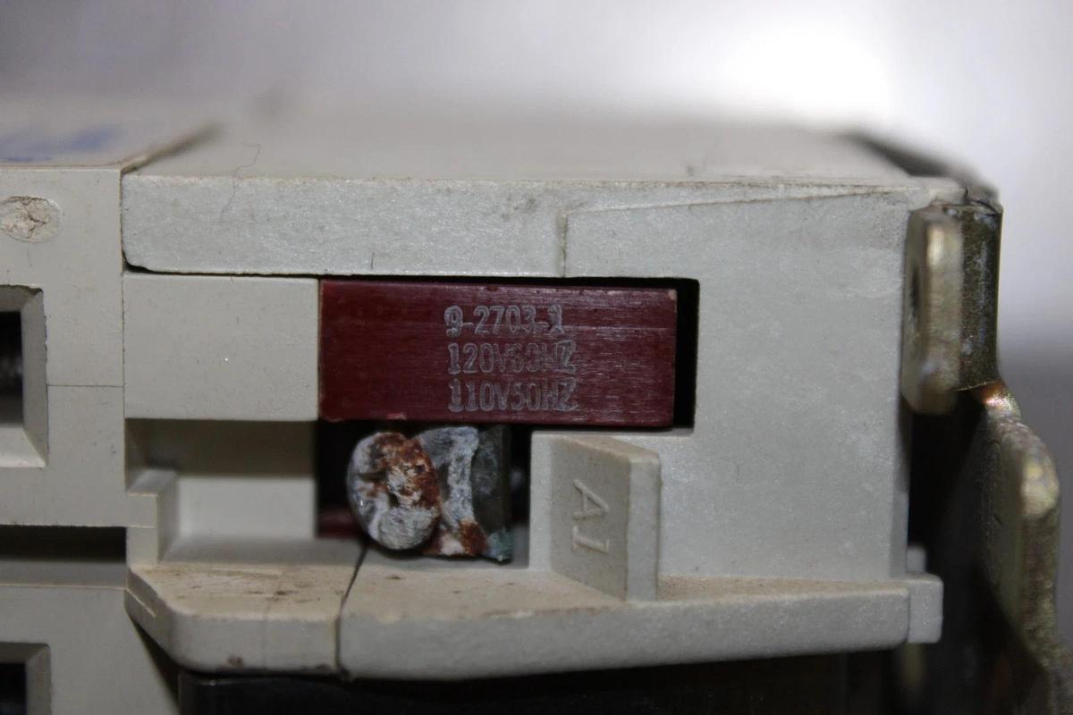 Used CUTLER-HAMMER NEMA CONTACTOR CN15DN3 27 AMP NEMA 1 COIL: 120V **WARRANTY**