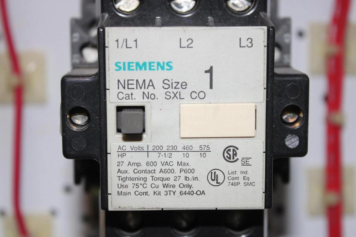 Used SIEMENS NEMA 1 ENCLOSED COMBINATION STARTER W/ SIZE 1 SXL-CO & MCS603R