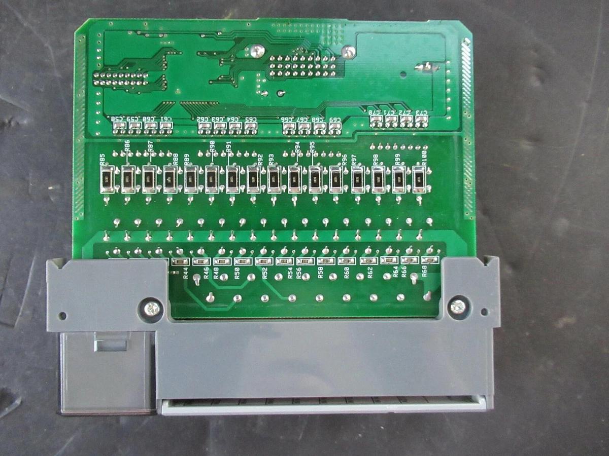 Used ALLEN BRADLEY SLC500 INPUT MODULE 1746-IA16 SER: D **WARRANTY INCLUDED**