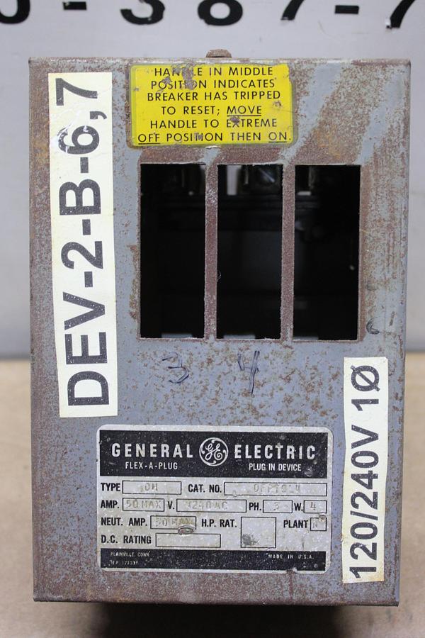 Used ABB CIRCUIT BREAKER SACE TMAX SACE T6H800 600 VAC 600 AMP 3-POLE