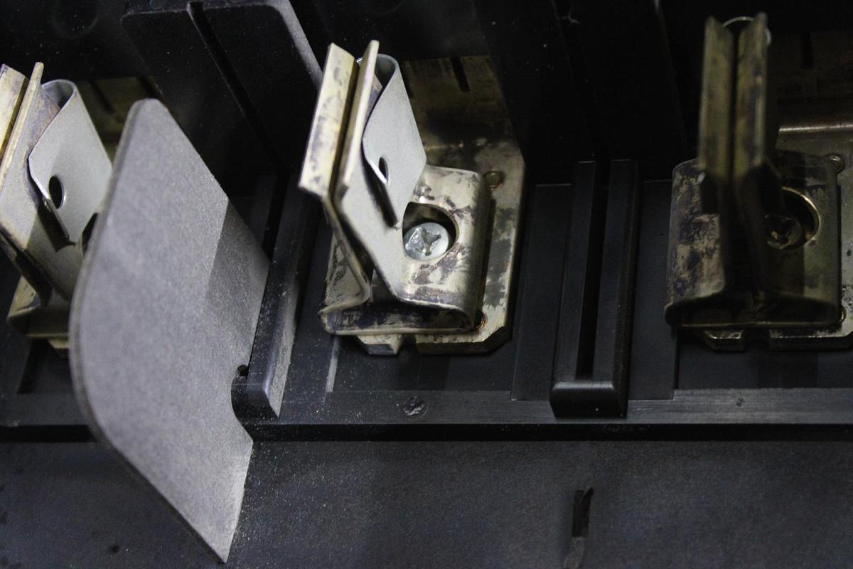 Used ITE TWIN VACU-BREAK FUSIBLE PANELBOARD SWITCH V7E3622 600V 60A