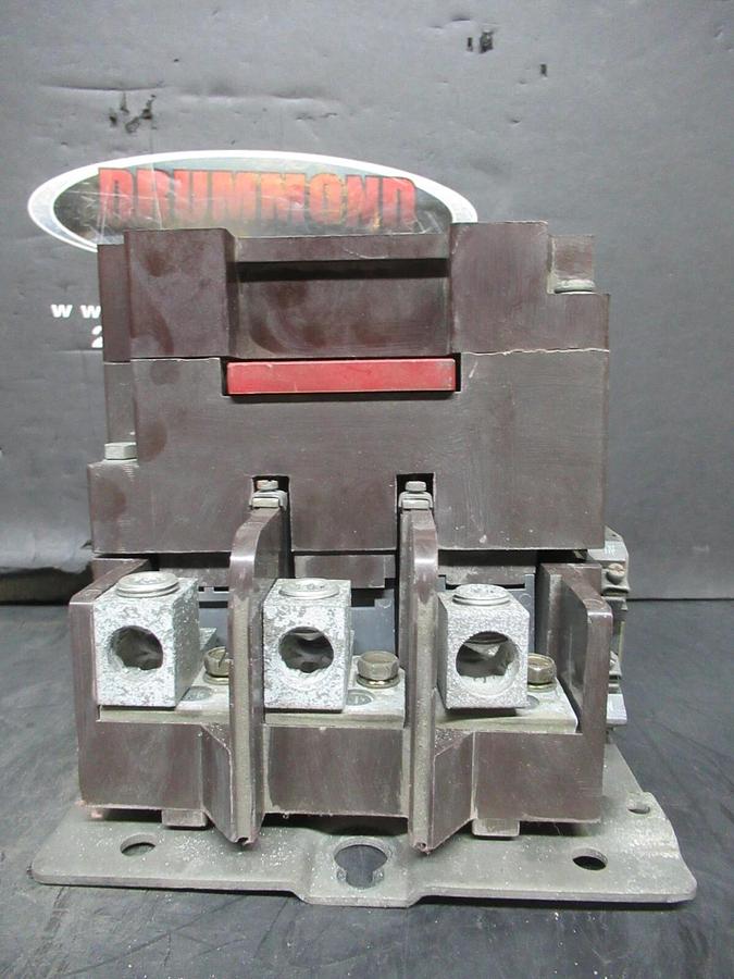Used CUTLER-HAMMER CONTACTOR C32KN3 SER. C1 200 AMP 600V COIL: 110/120 V