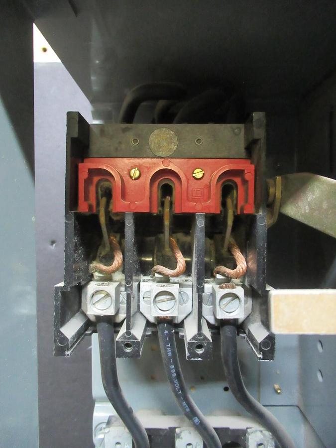 Used SQUARE D MCC MOTOR CONTROL DUAL FEEDER 17" MODEL 4 NO FUSES WITH DISCONNECTS