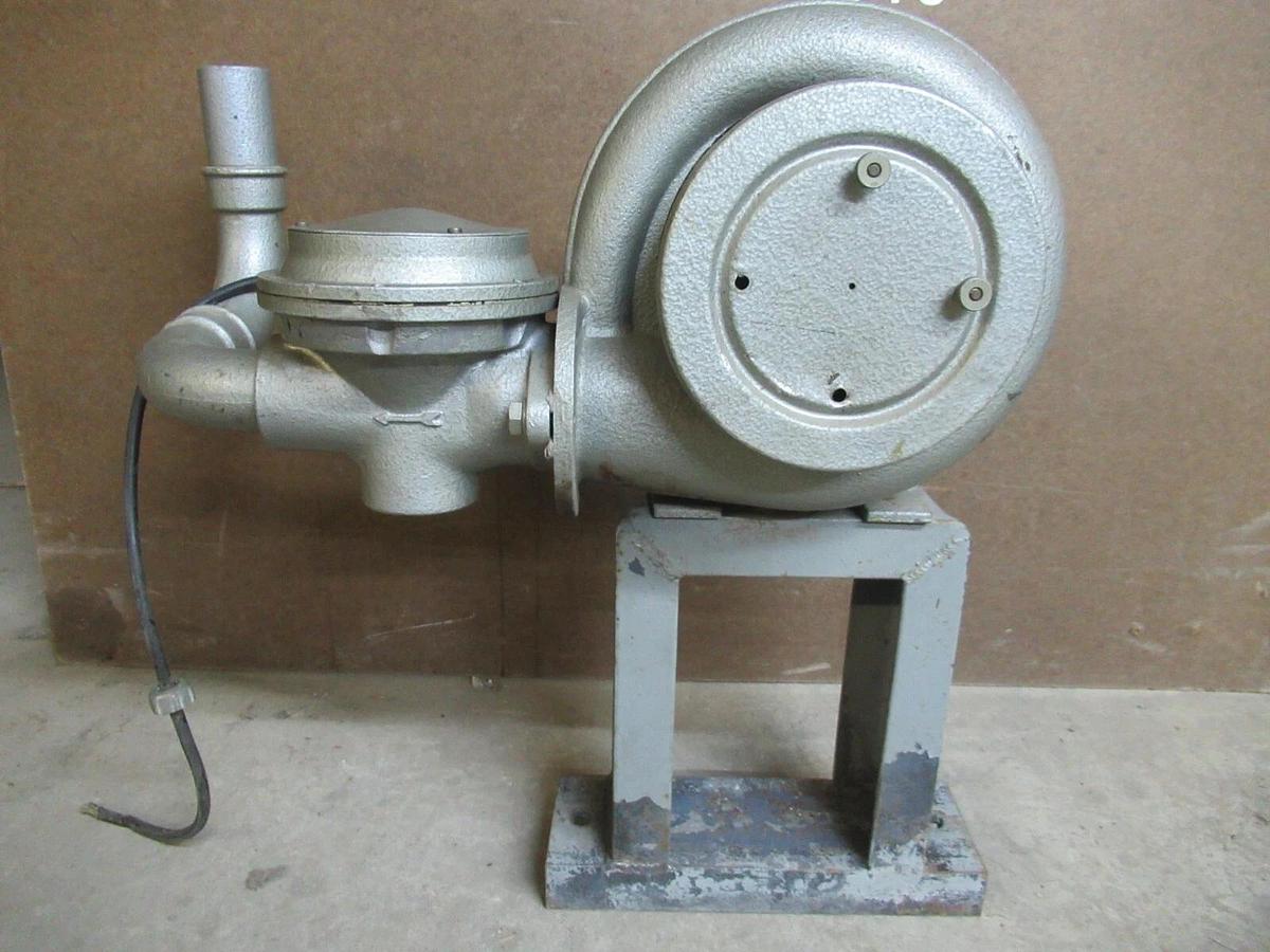 Used STEPHAN-WERKE-HAMELN FAN OGE-022SK 110 VOLT 3.3 AMP 0.18 KW 0.25 PS 2620 RPM