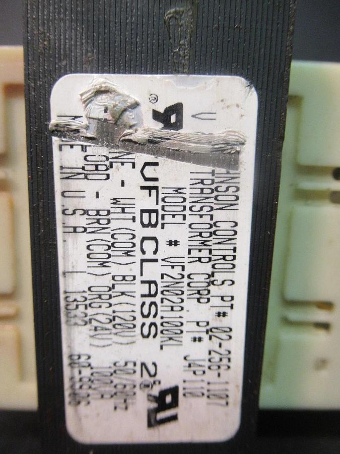 Used 0.100 KVA (100 VA) JOHNSON CONTROLS CONTROL TRANSFORMER VF2N02A100KL 120 V TO 24