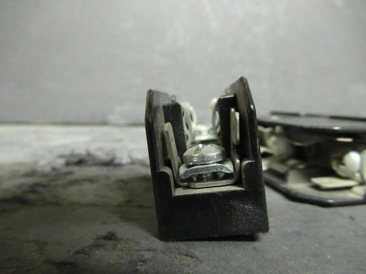 Used LOT OF 3 BUSSMANN FUSE HOLDER BM6031PQ FOR 30 AMP 600 V FUSES