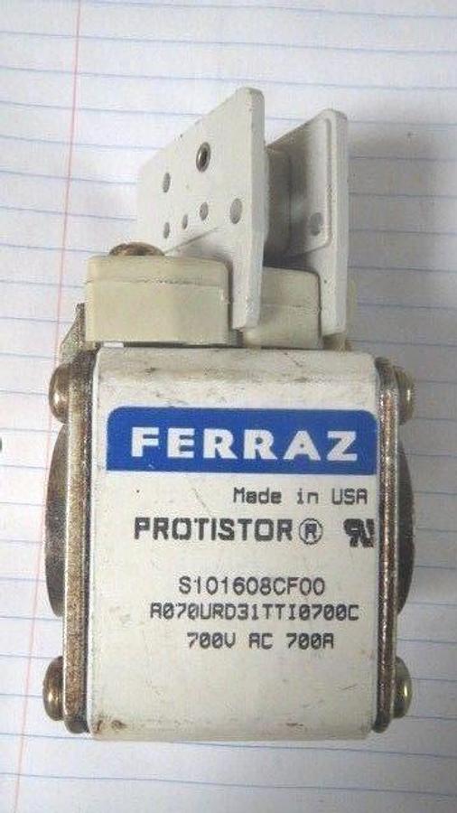 Used FERRAZ PROTISTOR MODEL S101608CF00 ---- 700 AMP 700 VAC WITH 2 AMP MICROSWITCH