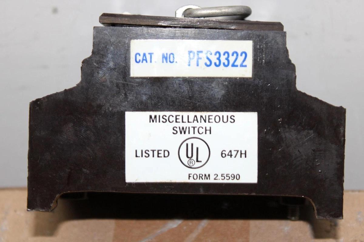 Used LOT OF 2 CUTLER HAMMER PULL OUT SWITCH PFS3322 2-POLE 7.5 HP 240 VOLT *WARRANTY*