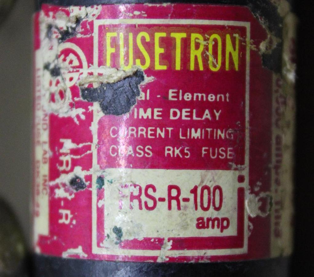 Used LOT OF 2 LITTELFUSE SLO-BLO TIME DELAY FUSES FLSR-60 60 AMP 600 VOLT