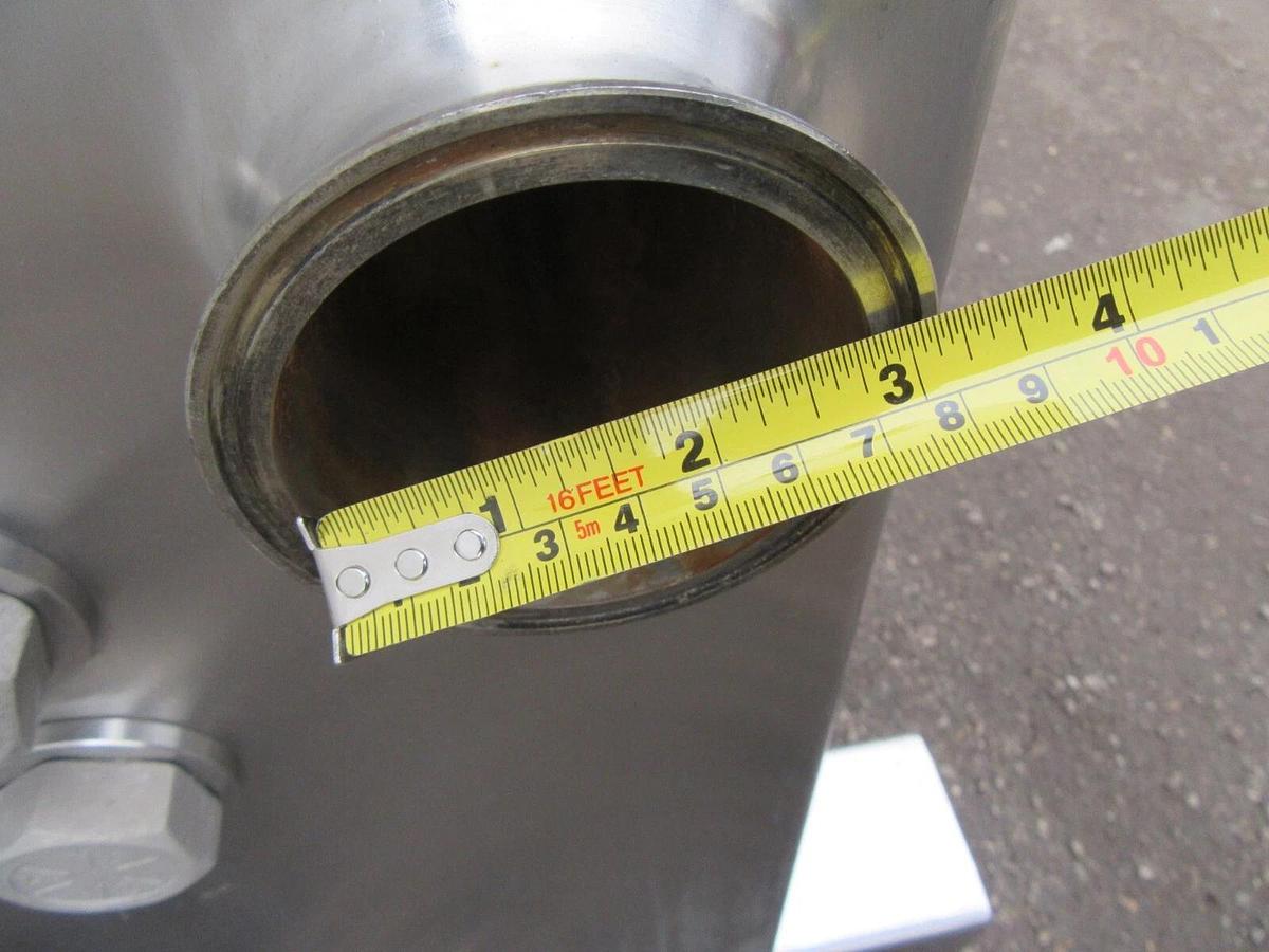 Used 600 SQ FT STAINLESS STEEL 3" IN / OUT APV PLATE AND FRAME HEAT EXCHANGER 23948