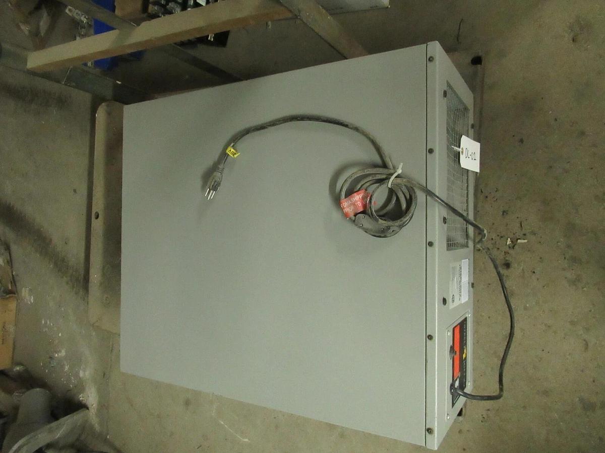 Used STEEL CITY DELUXE AIR FILTER 65120 3 SPEED MOTOR: 120 VAC 6 AMP 1200 RPM 1 PHASE