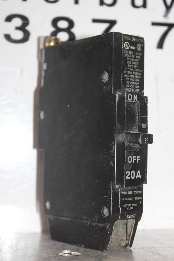 Used GENERAL ELECTRIC HACR CIRCUIT BREAKER M-1068 E11592 20 AMP 277 VOLT