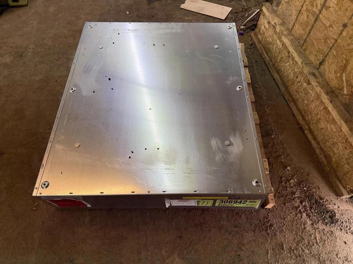 NEW SQUARE D MLO HCP I-LINE PANELBOARD 1000 AMP 480 VAC 18-SLOT 3-PHASE 3-WIRE