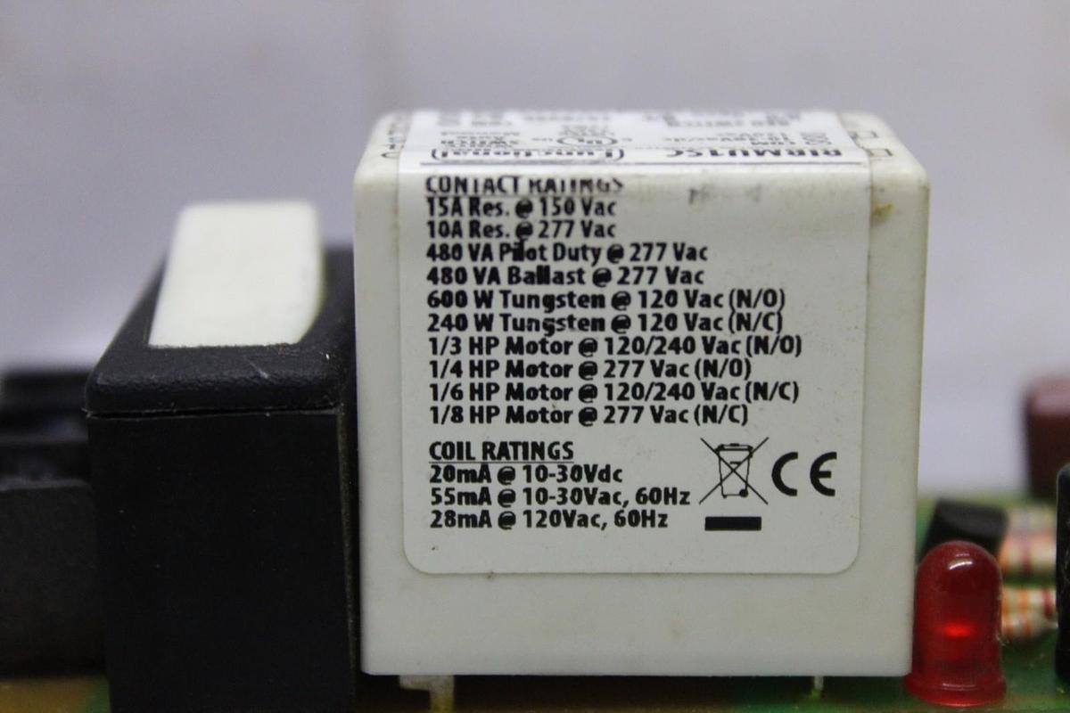 Used FUNCTIONAL DEVICES RELAY CIRCUIT BOARD RIBMU1SC CONTACT: 277 VAC COIL: 120 VAC