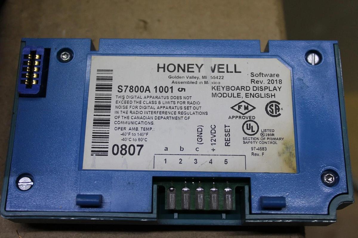Used HONEYWELL RECTIFICATION FLAME AMPLIFIER RM7890-A-1015 W/ S7800-A-1001 REV. 2018