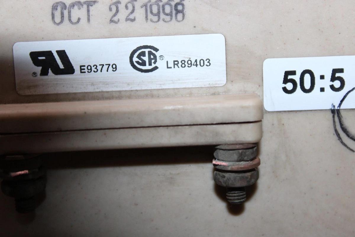 Used CUTLER HAMMER CURRENT TRANSFORMER 563-500 42-4191 50:5 50-400HZ 600V